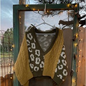 •boho• POL Size M. Long Sleeve Fall Sweater Yellow & Green